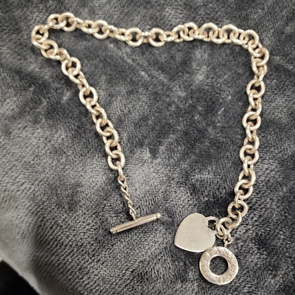 Tiffany & Co. Silver 16" Necklace Choker with Heart Charm and Circle Toggle - Picture 3 of 12